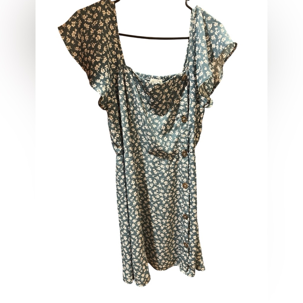 Sienna Sky Dress Size Medium